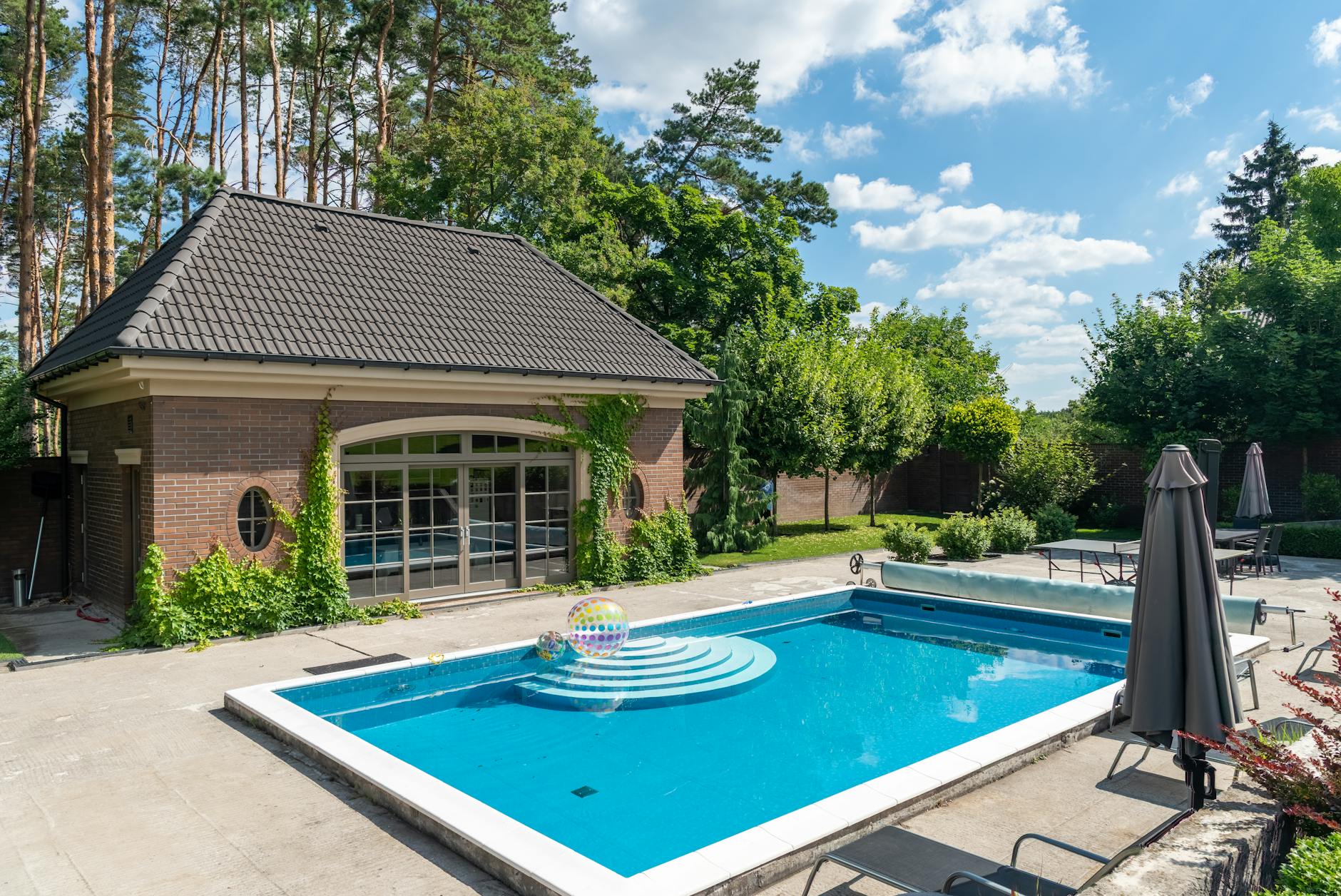 Permis de construire villa avec piscine : règles, dossier et délais - Villa Veasna